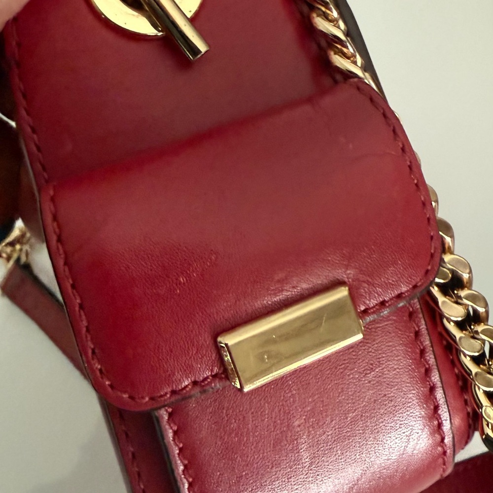 Micheal Kors Scout Camera Red Leather Crossbody. Gold Accents - Picture 9 of 13